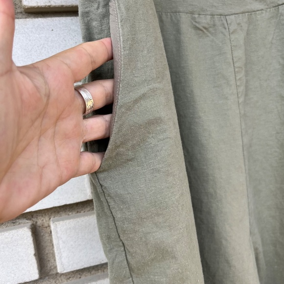 Le Chateau Khaki Green Linen Jumper / Romper - Picture 3 of 7